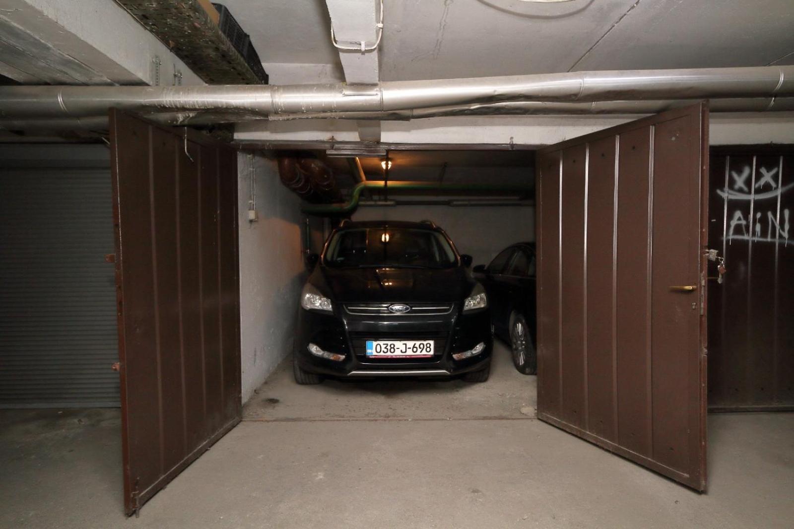 דירות סראייבו Franca A2-Parking Garage מראה חיצוני תמונה